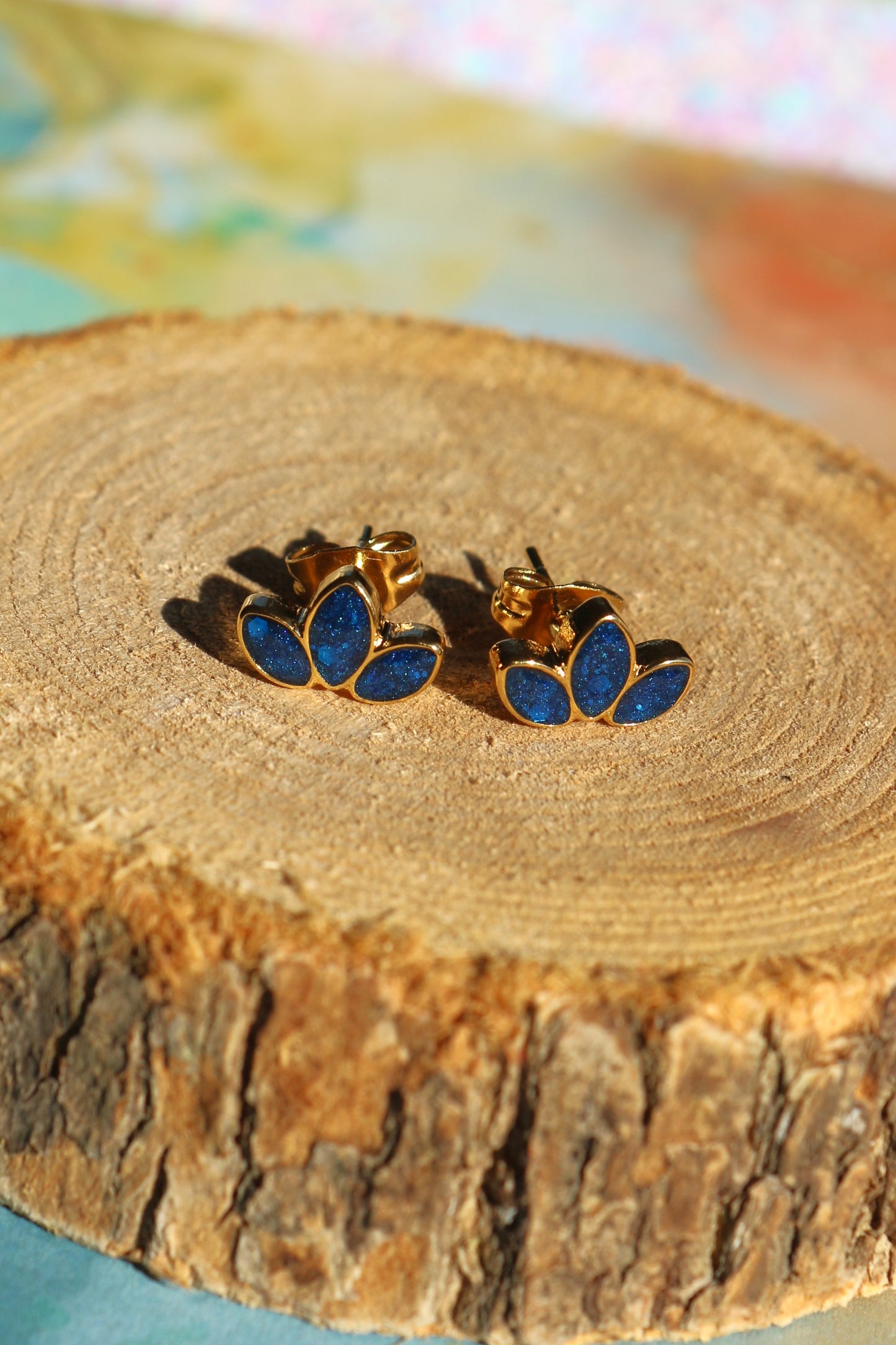 Boucles d'oreilles Lotus - dorées bleu marine