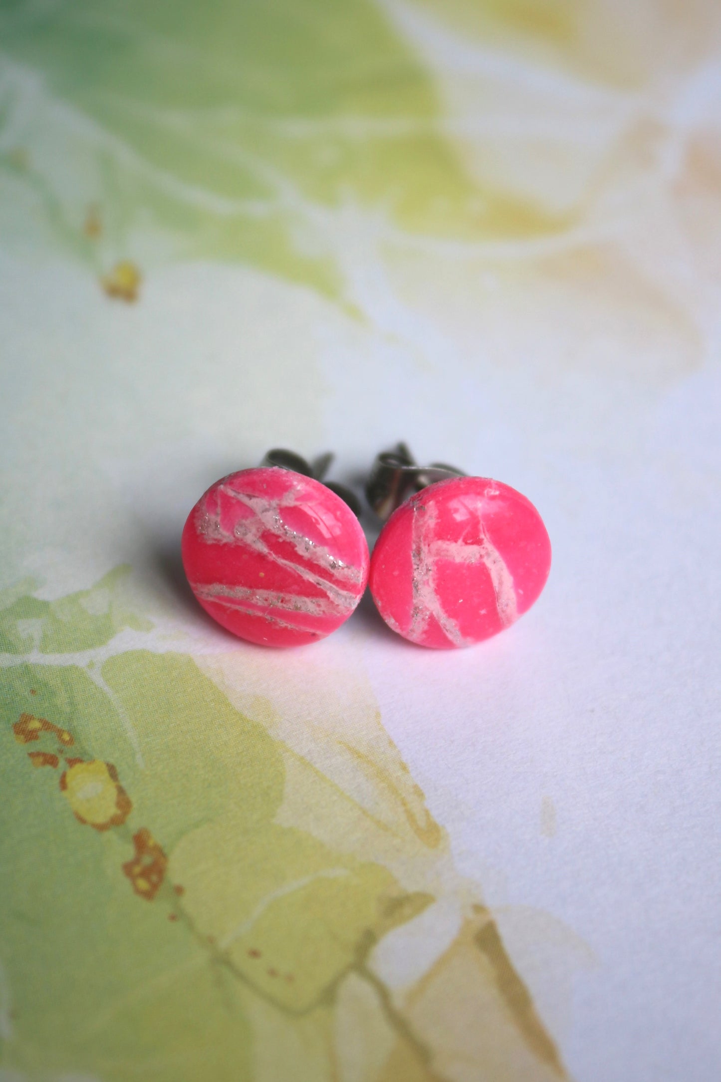 Boucles d'oreilles So pink - 1cm