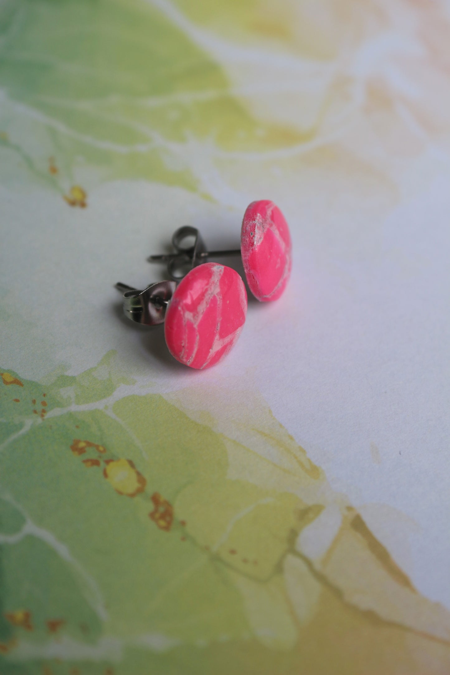 Boucles d'oreilles So pink - 1cm