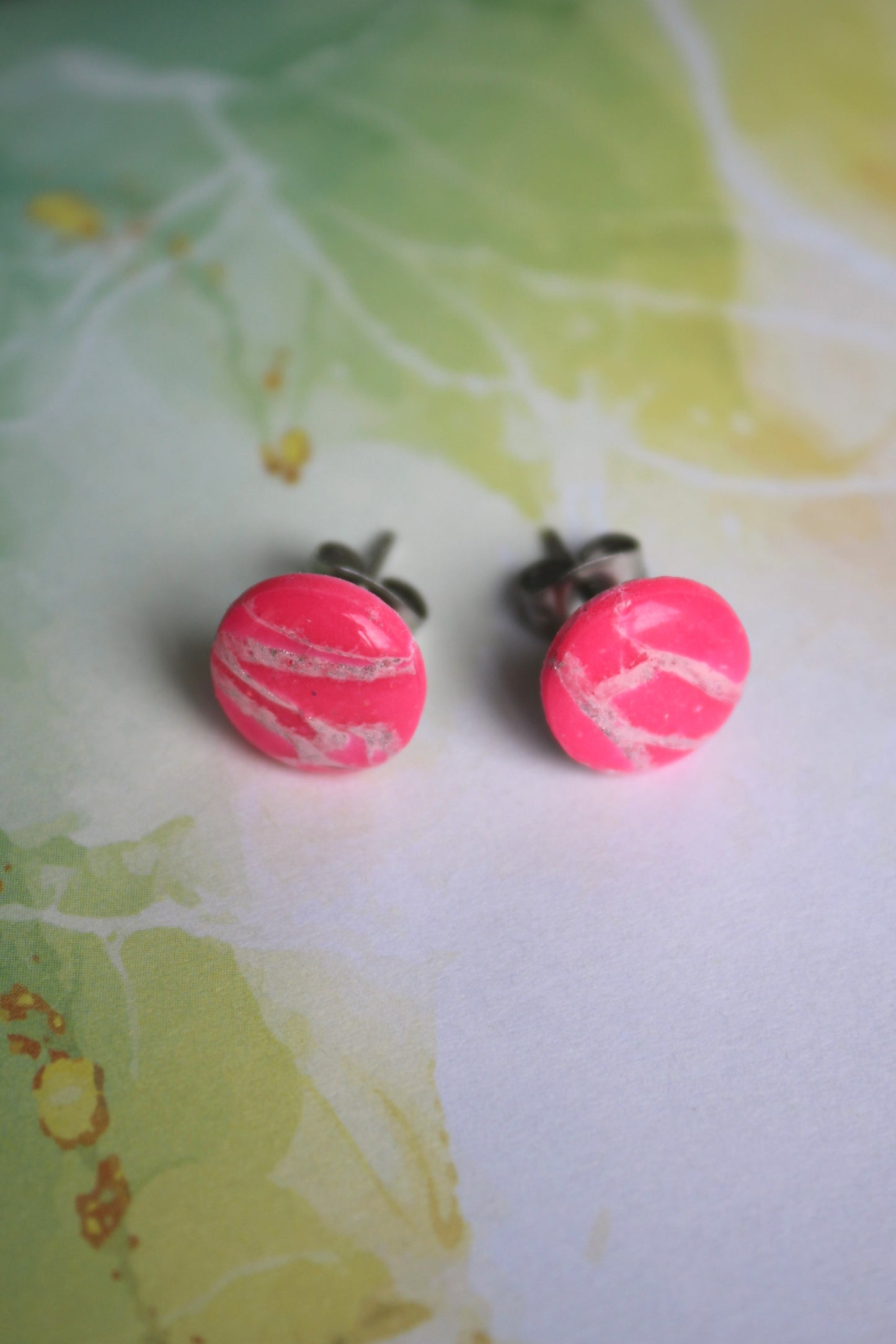 Boucles d'oreilles So pink - 1cm